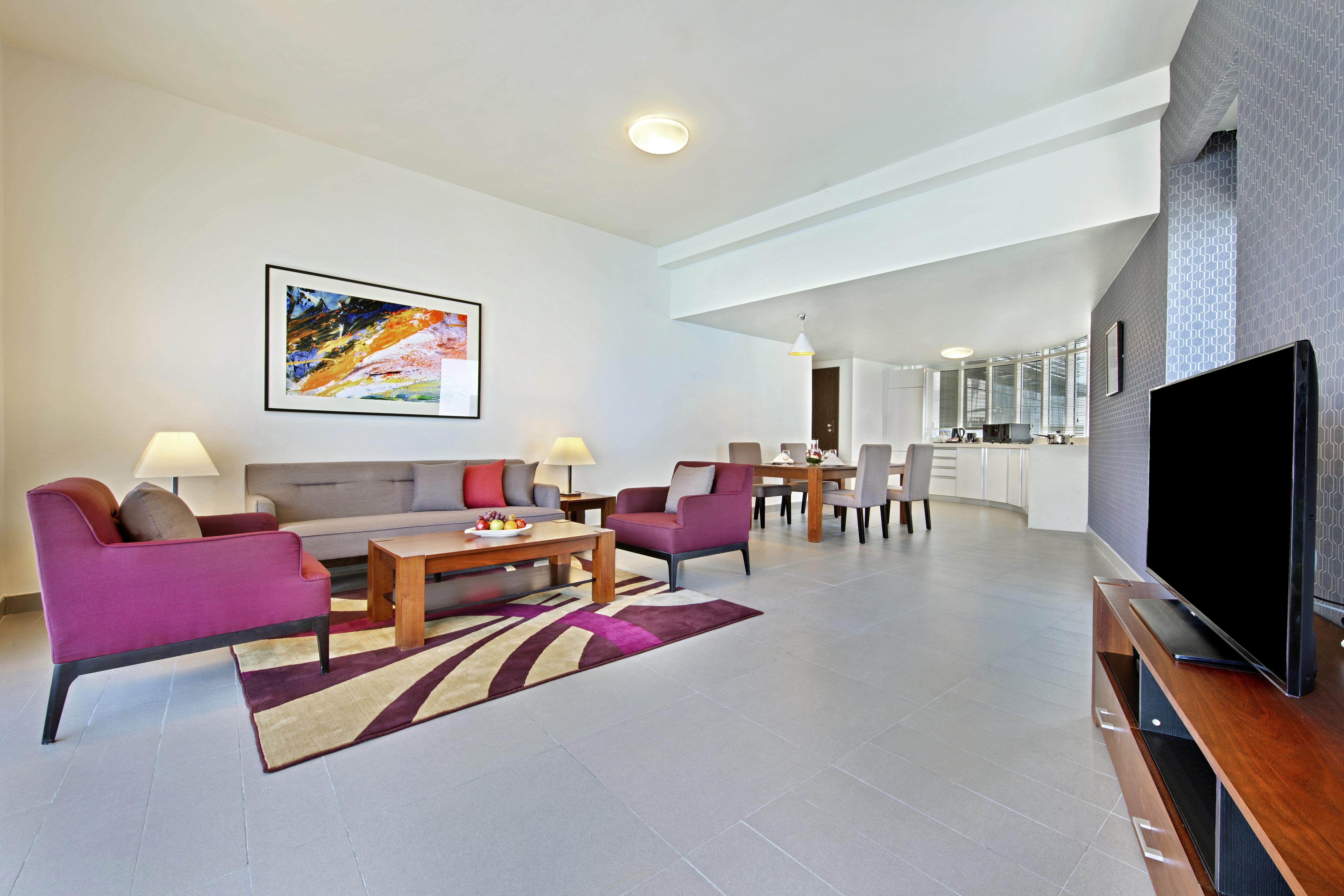 The Curve Hotel Doha Exterior photo